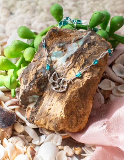 sterling nautilus shell on teal enamel paperclip chain permanent bracelet Kailua Kona big island Hawaii jewelry party and events